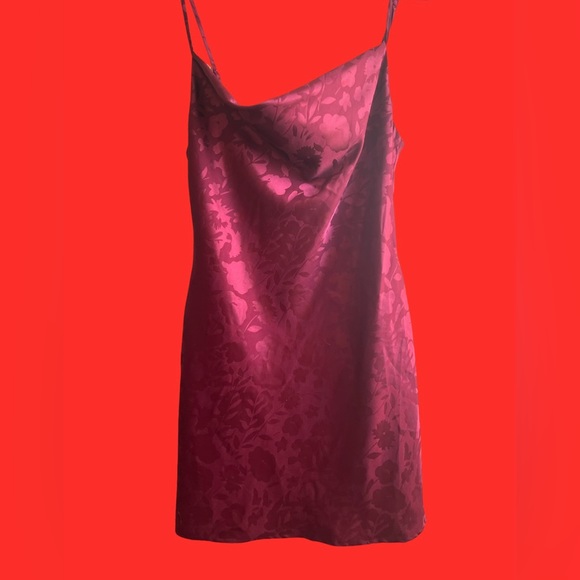 Urban Outfitters Burgundy Red Satin Floral Cowl Neck Mallory Mini Dress Size M - Picture 6 of 13